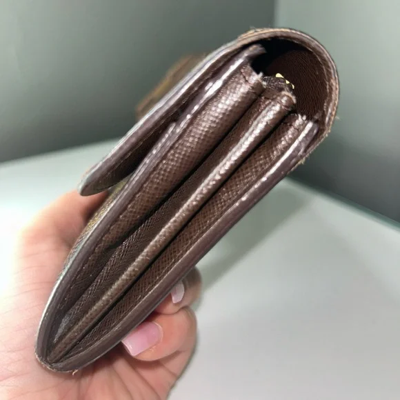 Louis Vuitton Damier Ebene Sarah Wallet CA2077 - Picture 11 of 12